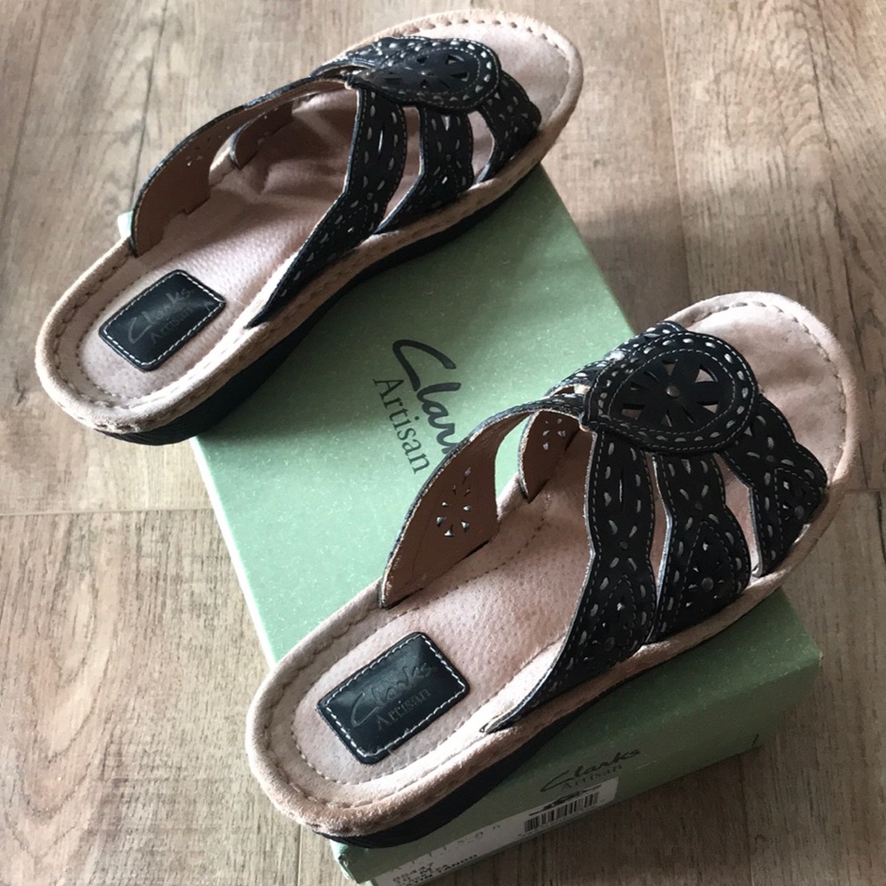 Womens Clarks Artisan Sandals size 10M